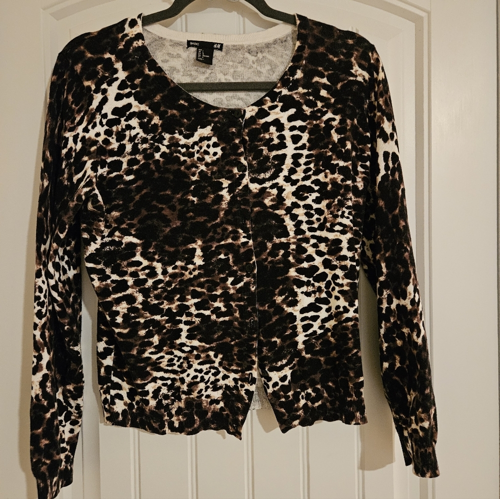 H&M Animal Print Cardigan Sweater. Large
